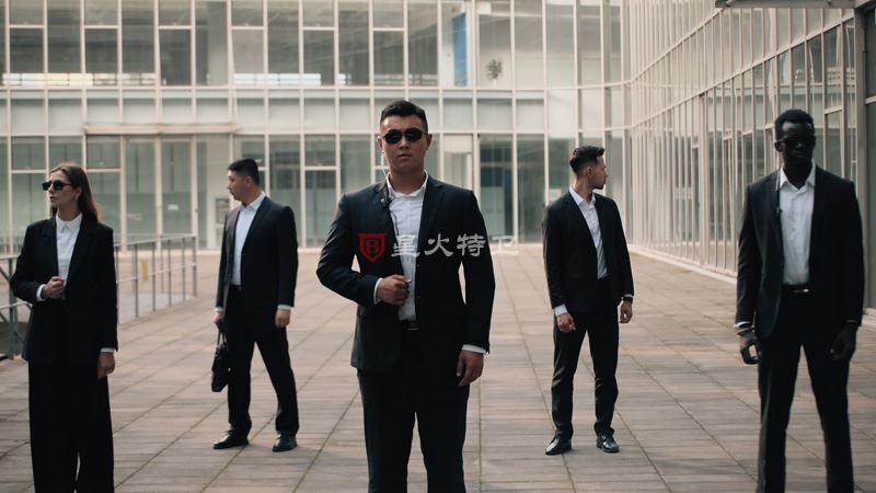 特种保镖日薪揭秘：星火特卫告诉你，为何有的保镖日入过万，有的仅千元？